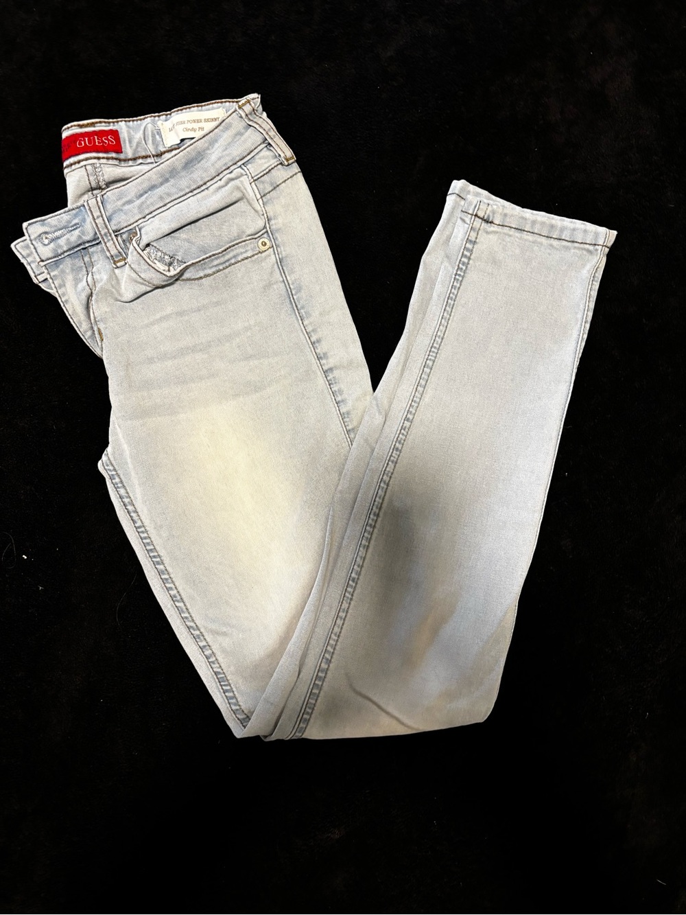 GUESS Women's Light Gray Skinny Jeans